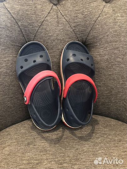 Сандалии crocs c12