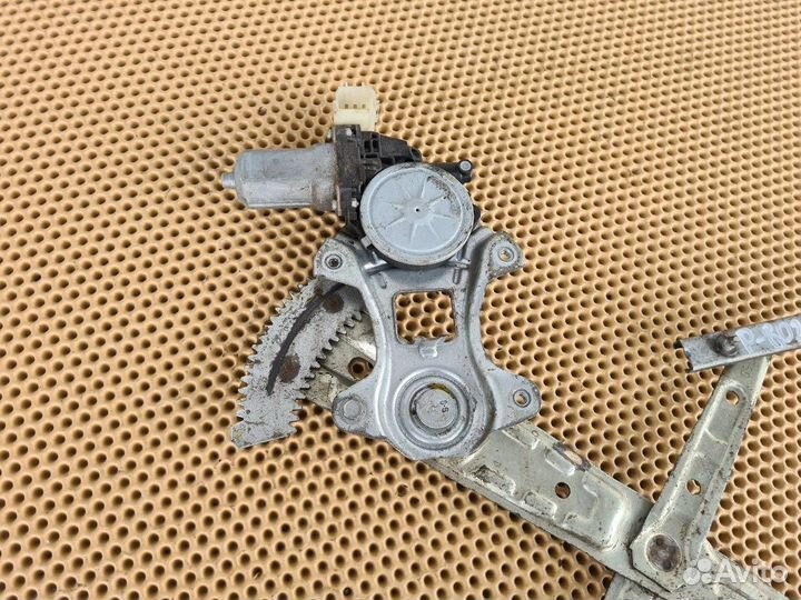 Стеклоподъемник задний левый Infiniti Ex25 Ex35