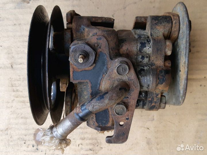 Насос гур Митцубиси Галант Е3 v2.0