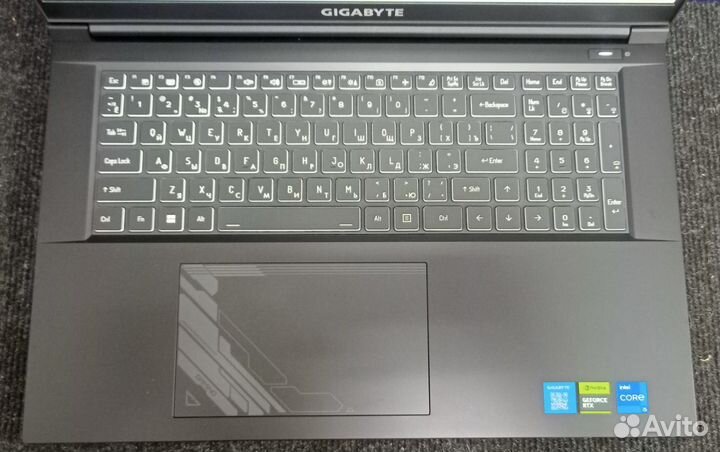 Ноутбук Gigabyte 17.3(i5-12500H,16G,512G,RTX 4050)