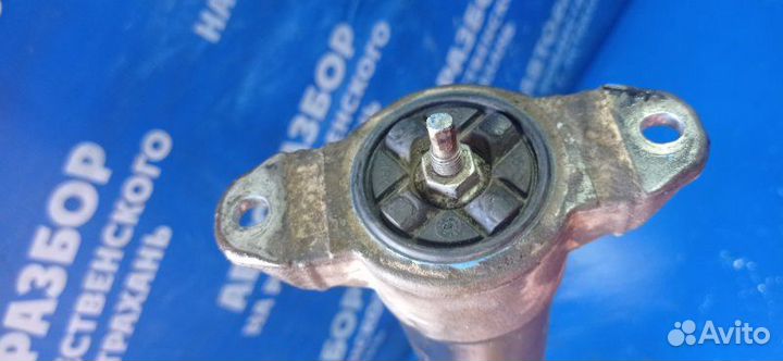 Задний амортизатор Ford Focus 3 седан 2014