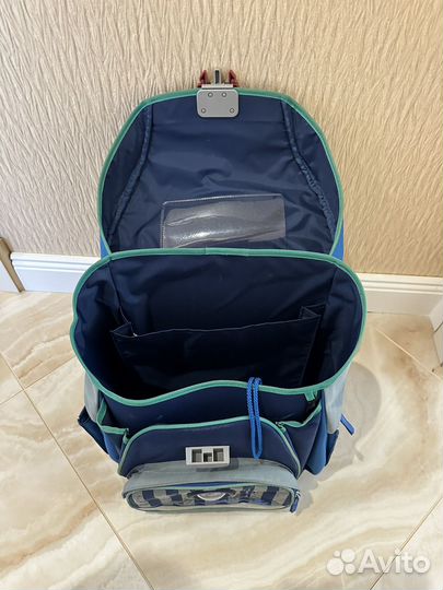 Школьный рюкзак