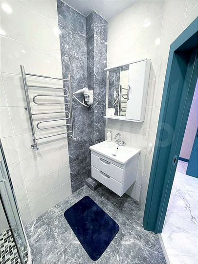 2-к. квартира, 60 м², 8/10 эт.