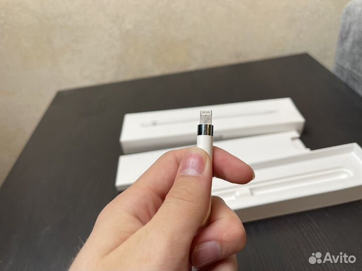 Оригинальный стилус - Apple Pencil 1 поколения