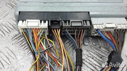 Блок управления подвеской land rover discovery 3