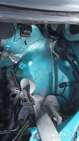 Автомобили на запчасти