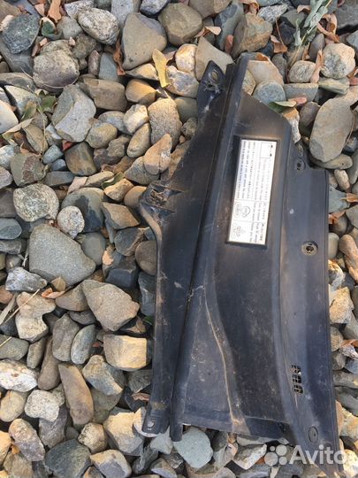 Toyota rav4 2002 жабо под аккум правый руль