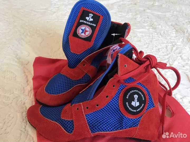 Боцовки «bravegard» для самбо красно-синие