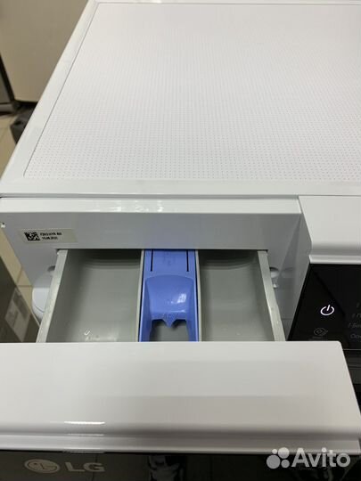 Стиральная машина LG 7 кг Direct Drive с паром