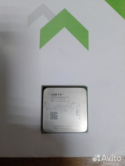 Материнская плата с процессором и памятью