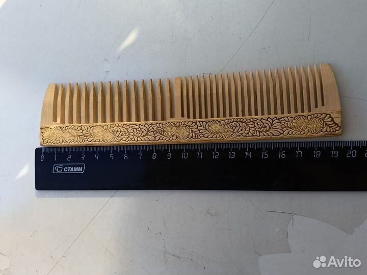 Расчёска для волос деревянная красивая