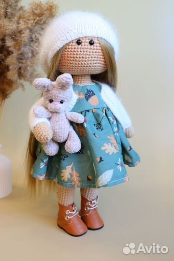 Кукла вязаная с волосами