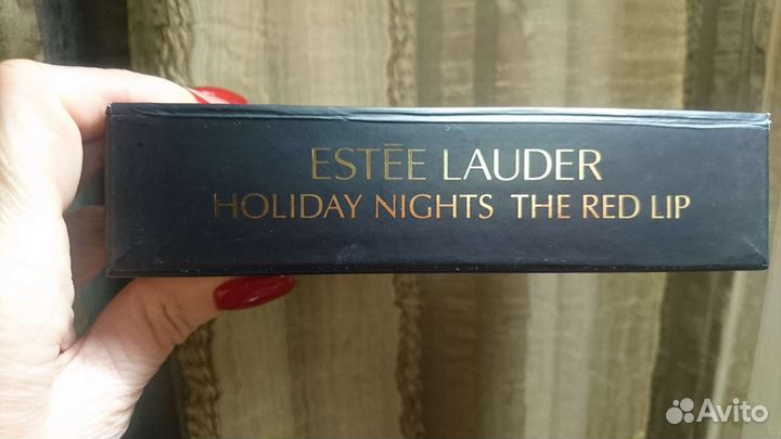 Помада, блеск для губ