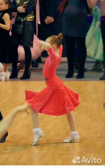 Рейтинговое Платье для бальных танцев