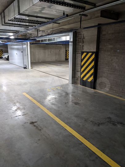 Машиноместо, 14 м²