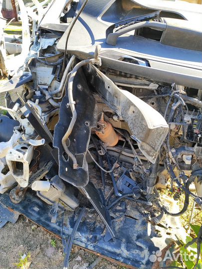 Запчасти на skoda rapid бу