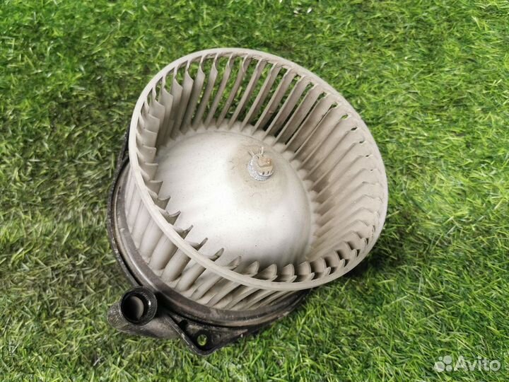 Моторчик печки Mitsubishi Lancer 9