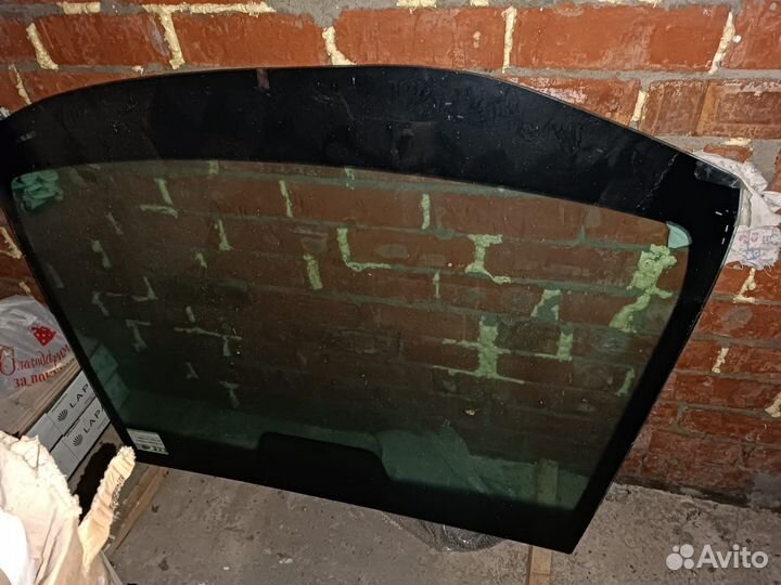 Лобовое стекло на Солярис новое