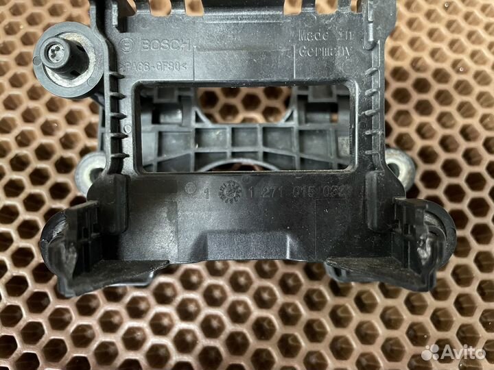 Кронштейн крепления радарного датчика VW Passat B8