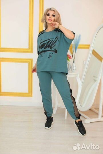 Крутой спортивный костюм