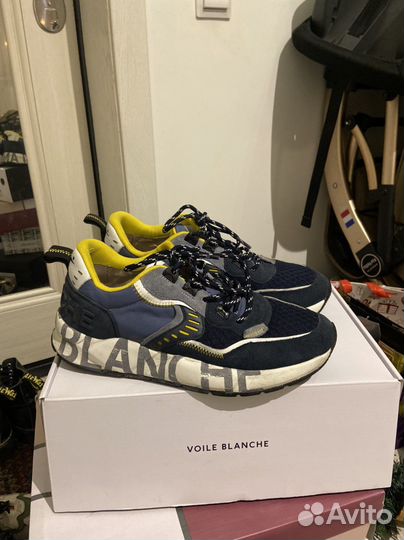 Кроссовки Voile Blanche