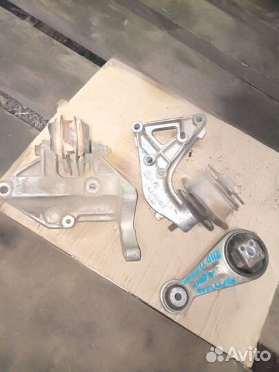 Подушка двигателя Vaz 2110