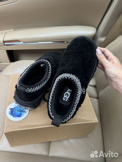 Меховые денские угги UGG на тракторной подошве