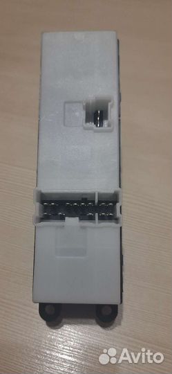 Блок управления стеклоподъемниками Nissan