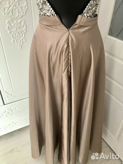 Вечернее платье