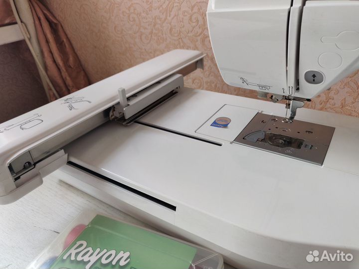 Вышивальная машина Brother NV 800e (innov-IS)