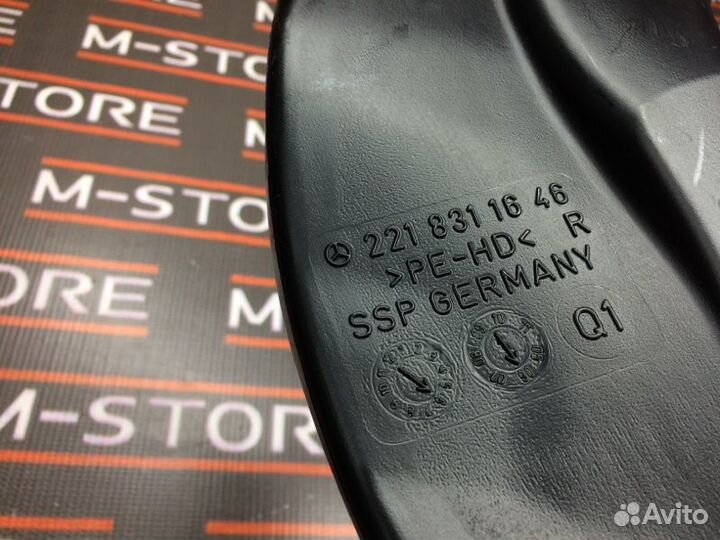 Воздуховод печки правый Mercedes-Benz S-Class W221