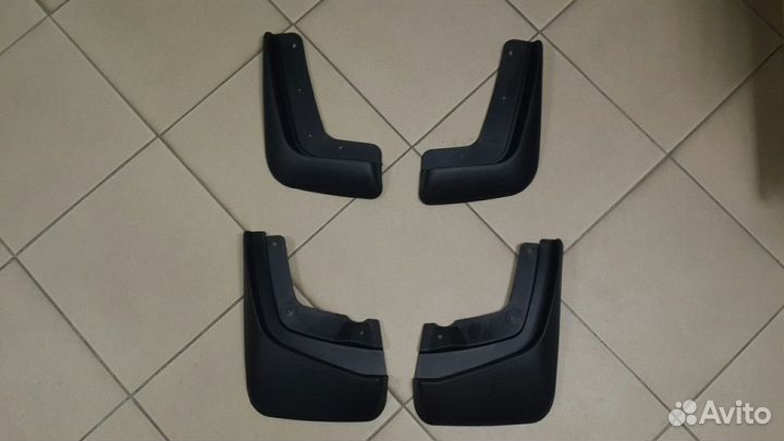 Брызговики Volvo XC90 2002-2014