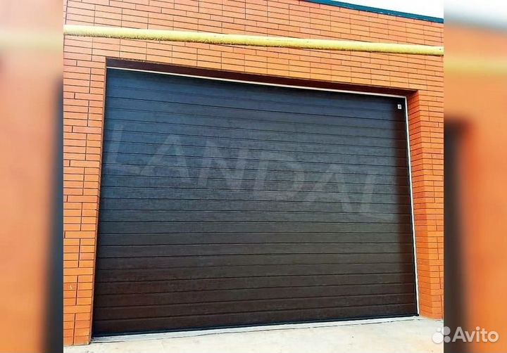 Секционные ворота