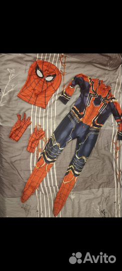 Костюм на молнии человек паук