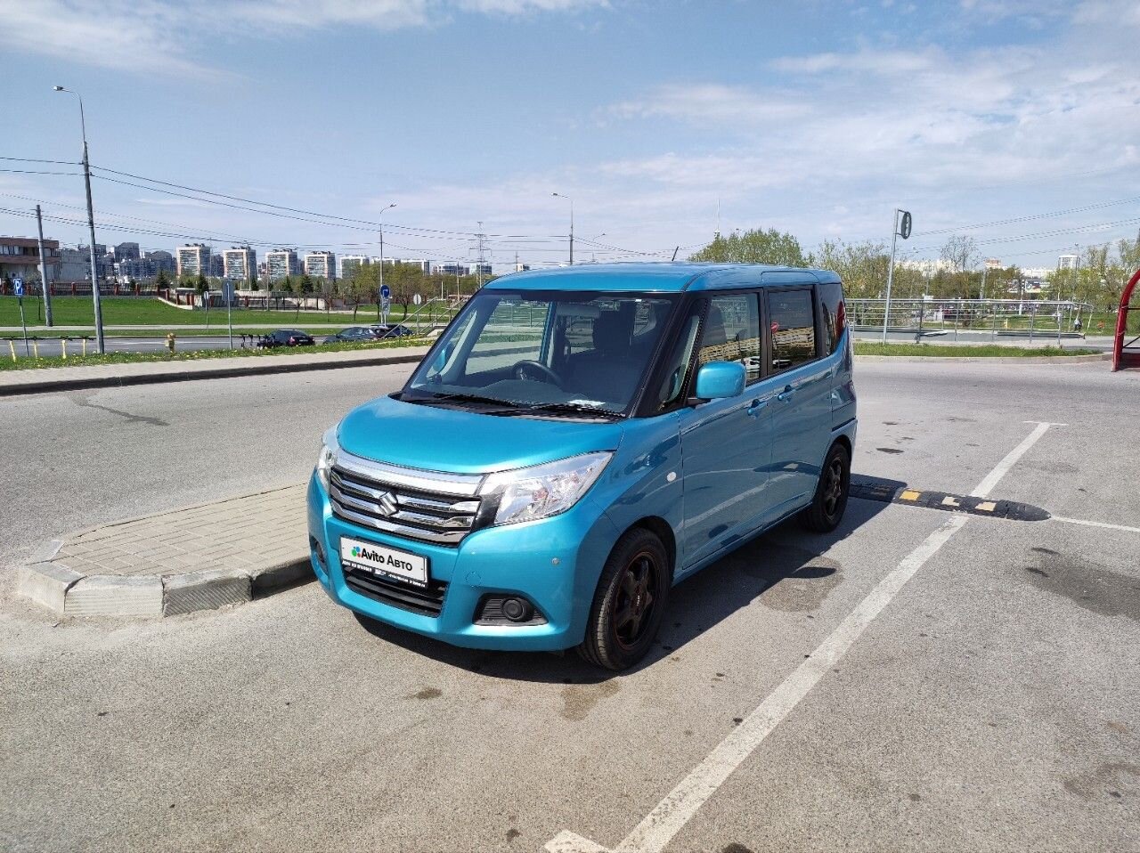 Suzuki Solio: фото владельца