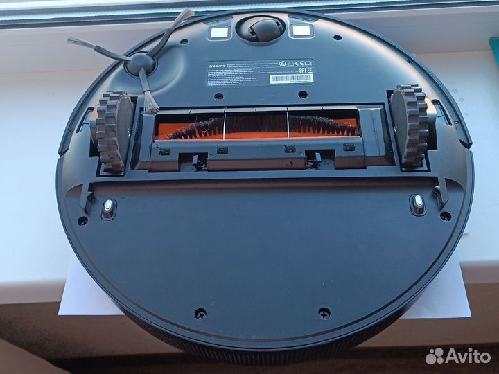 Робот-пылесос Dreame Bot