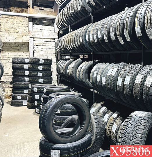 Dunlop Grandtrek SJ8 215/60 R17 93N