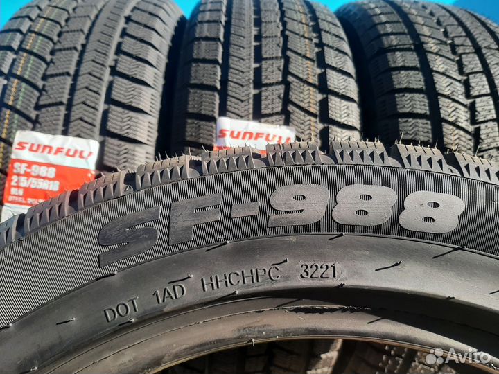 Sunfull SF988 215/55 R18 95H