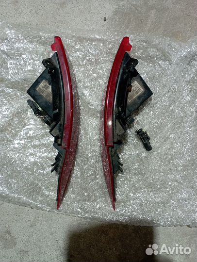 Фонарь в задний бампер Лэнд Ровер Дискавери 2018 г