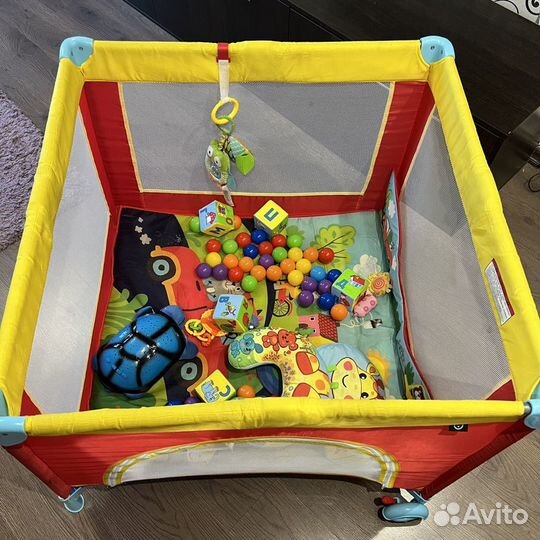 Продам Манеж