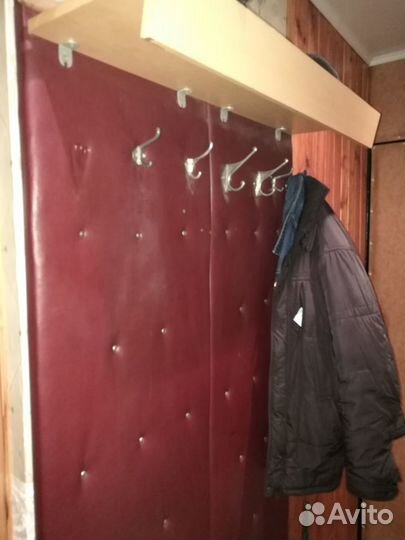 Вешалка в прихожую