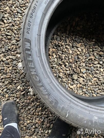 Michelin Pilot Sport All Season 4 225/40 R21