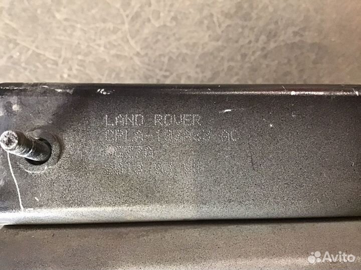 Кронштейн переднего бампера Range Rover 4