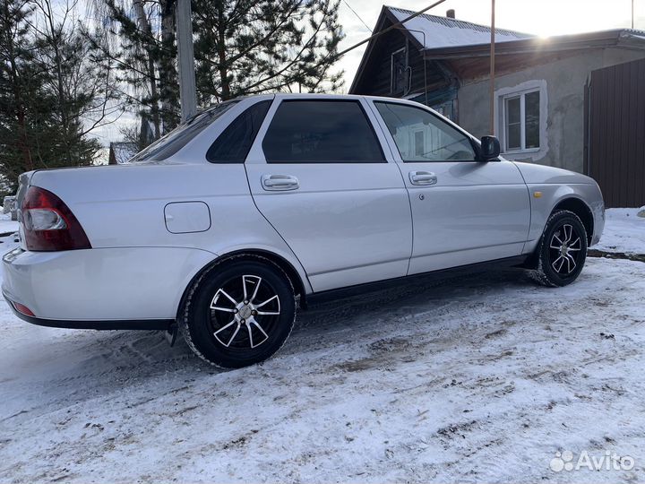 LADA Priora 1.6 МТ, 2011, 100 000 км