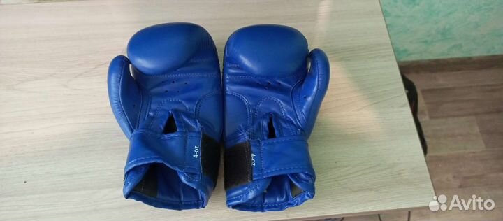 Боксерские перчатки детские 4 oz