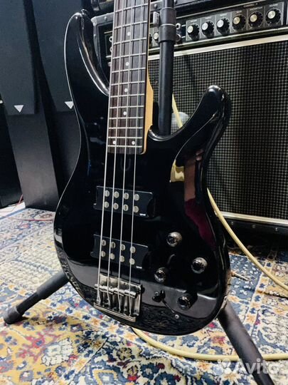Бас гитара Yamaha trbx 304