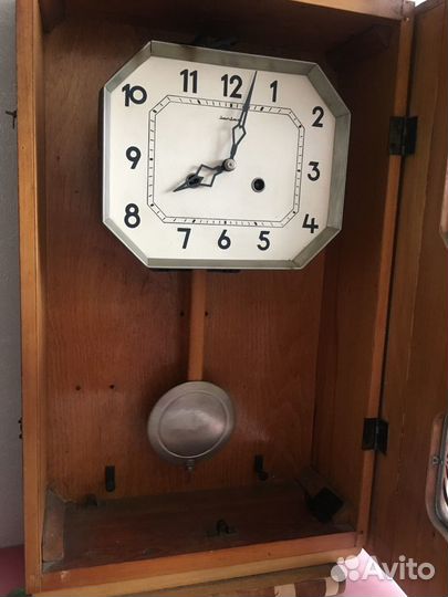 Часы старинные настенные с боем «Янтарь»