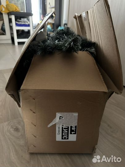 Елка искусственная