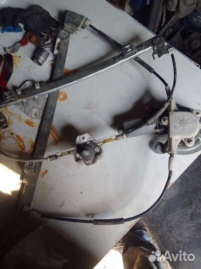 Стеклоподъемник