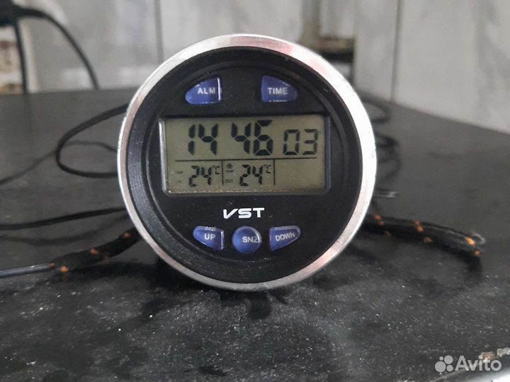 Автомобильные часы